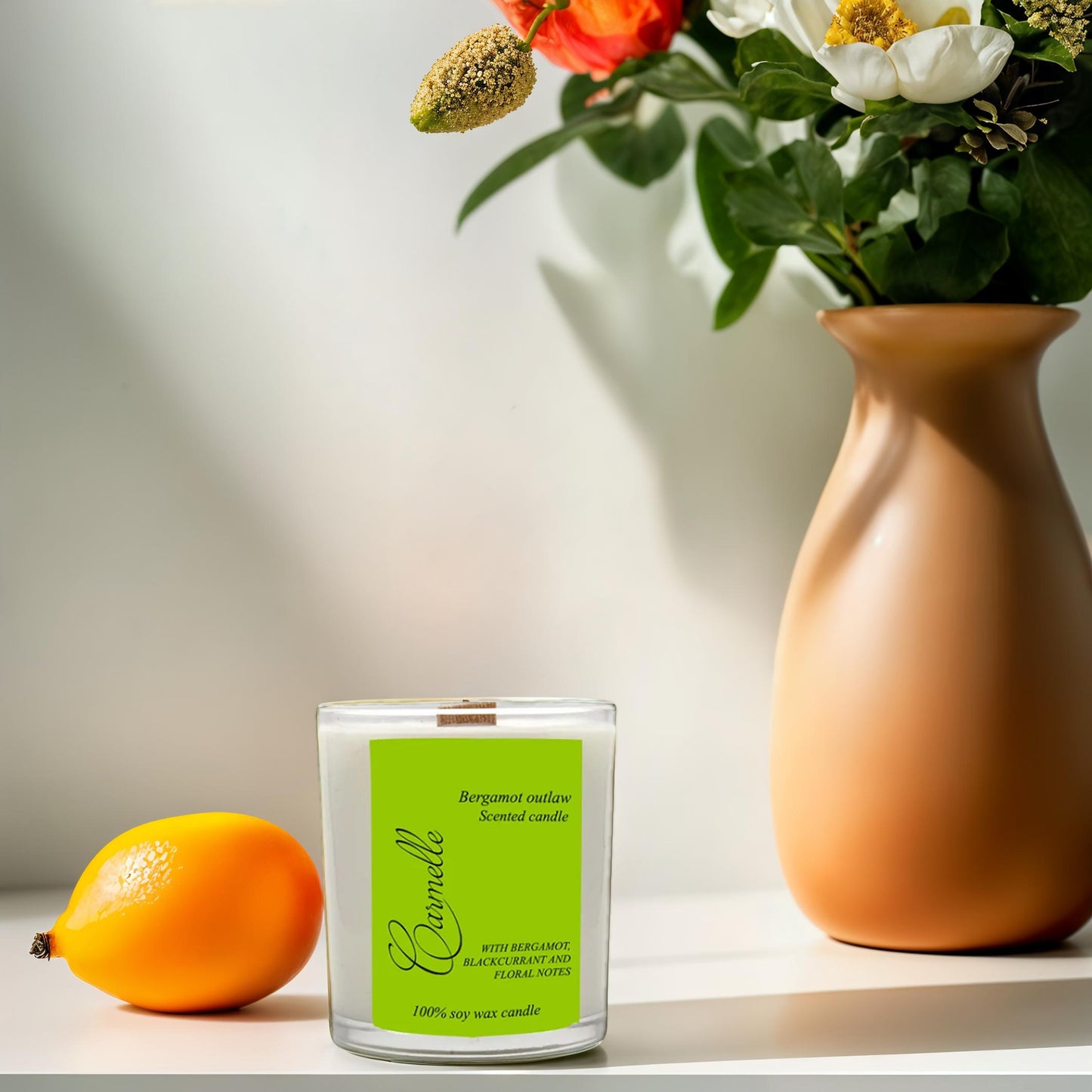 Natural soy wax scented wooden wick candle - Bergamot Outlaw