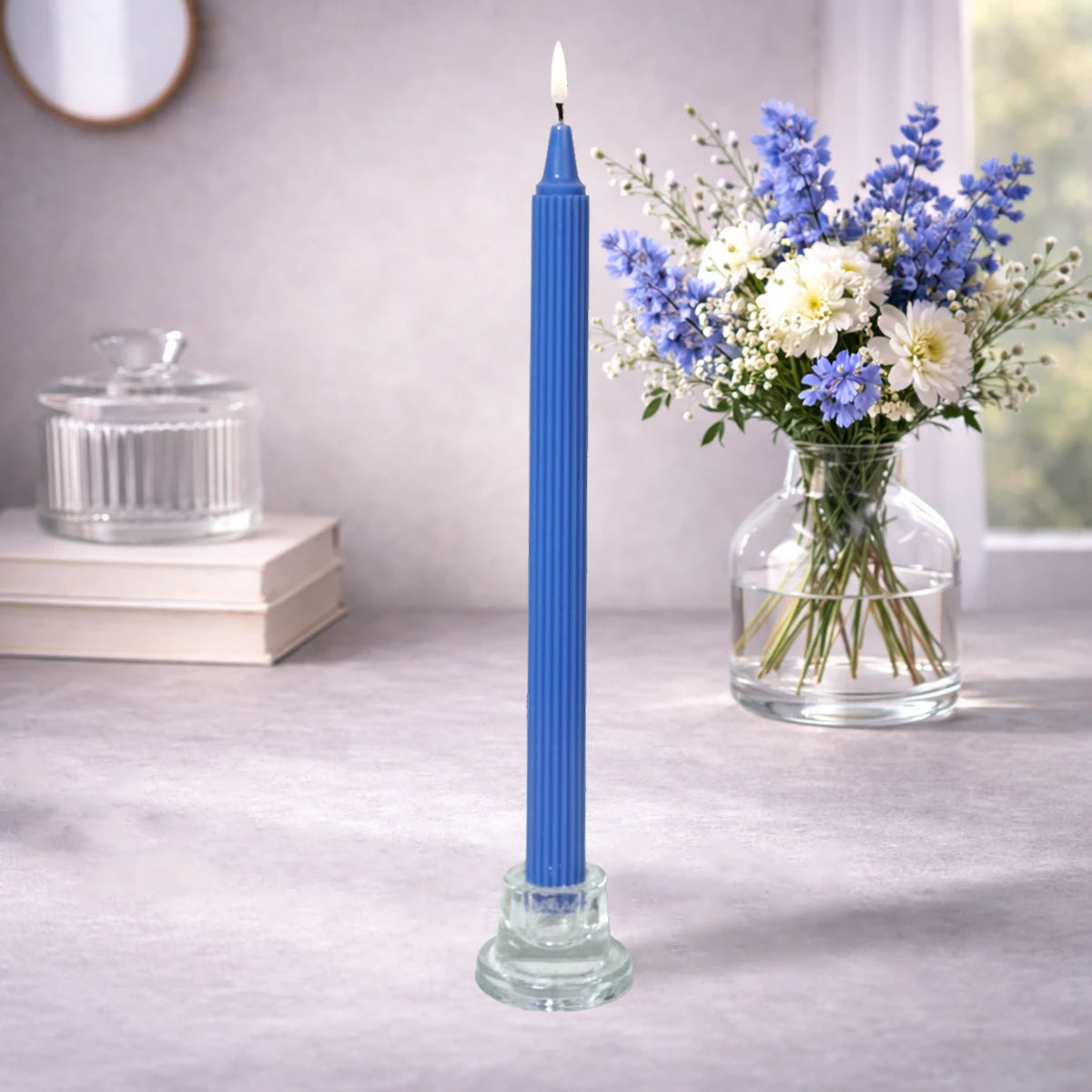 Crown-Forming Taper Candle Blue