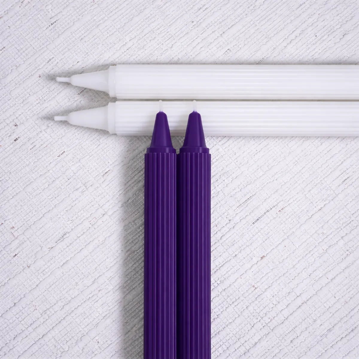 Crown-Forming Taper Candle Dark Purple
