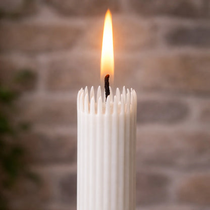 Crown-Forming Taper Candle White