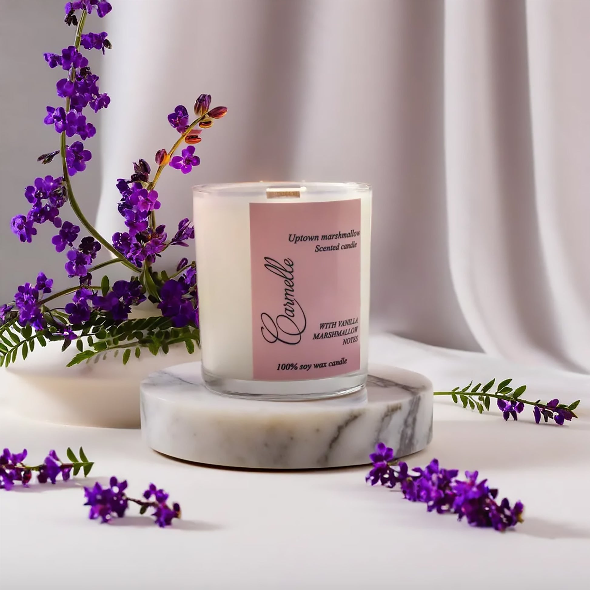 Natural soy wax scented wooden wick candle - Uptown Marshmallow