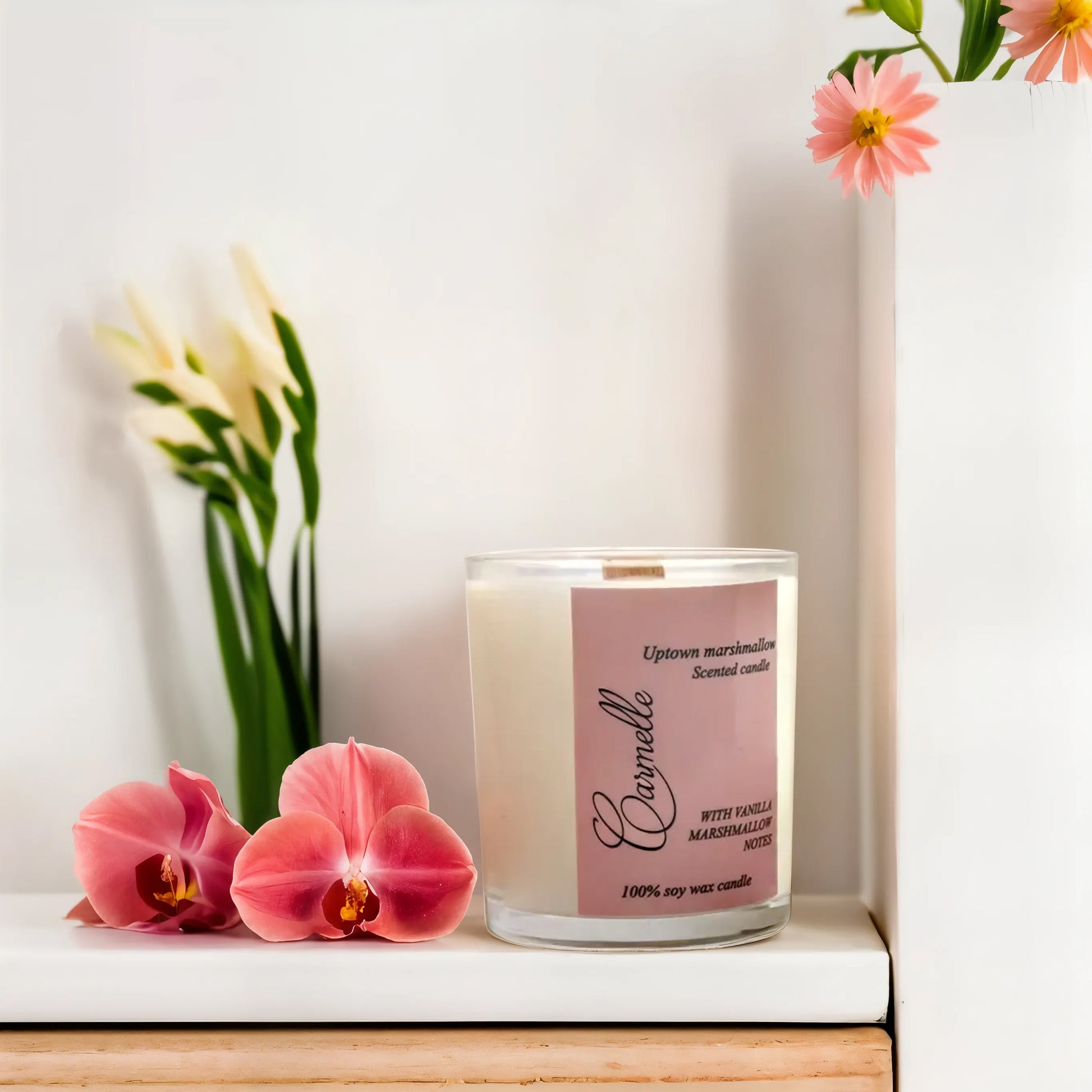 Natural soy wax scented wooden wick candle - Uptown Marshmallow