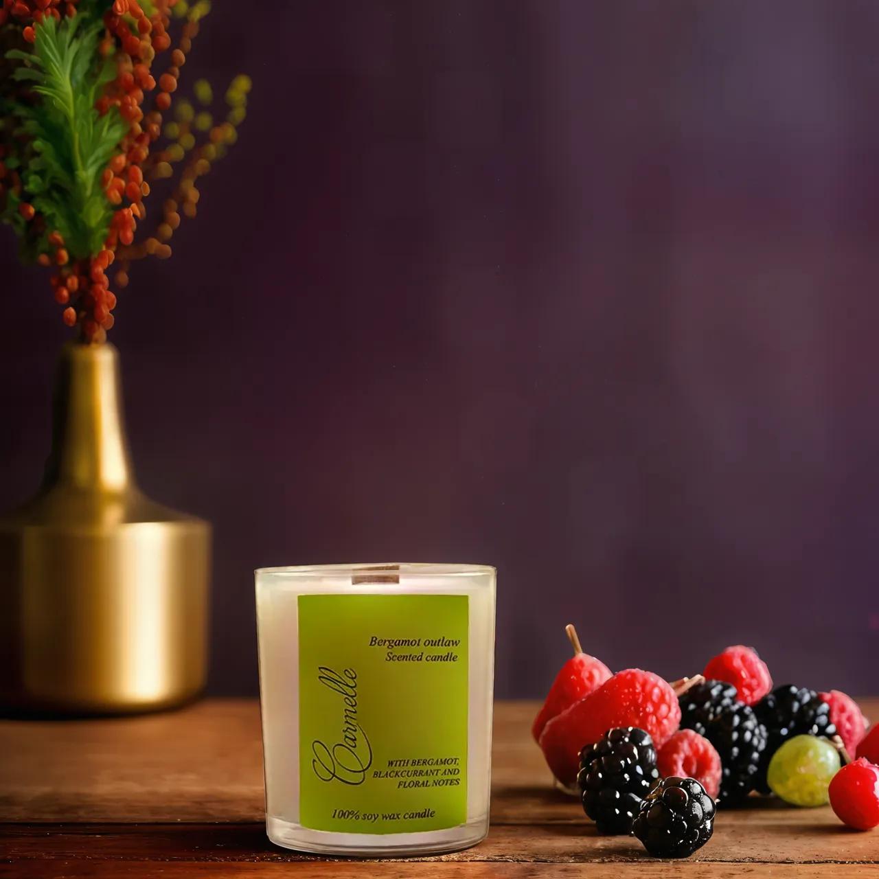 Natural soy wax scented wooden wick candle - Bergamot Outlaw